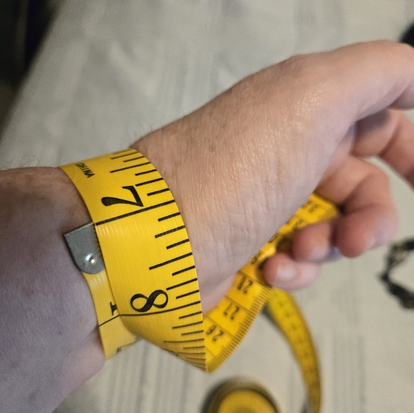 Lava bead bracelet - Picture 3 of 3